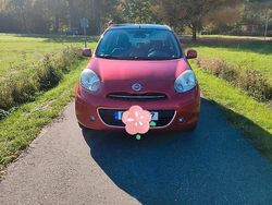Rot Gebraucht 2011 Nissan Micra Kleinwagen | 3.800 €