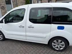 Weiß Gebraucht 2016 Citroën Berlingo Van / Kleinbus | 8.990 € (Fairer Preis)