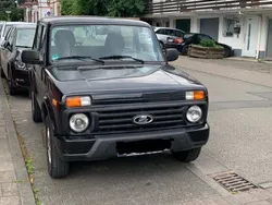 Lada Urban