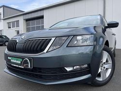 Grau Gebraucht 2020 Skoda Octavia Tour Kombi | 15.460 € (Superpreis)