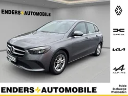 Grau Gebraucht 2019 Mercedes B180 Style Van / Kleinbus | 17.980 € (Fairer Preis)