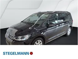 Deep black perleffekt Gebraucht 2024 VW Touran Comfortline Van / Kleinbus | 33.790 € (Fairer Preis)