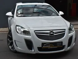 Weiß Gebraucht 2013 Opel Insignia OPC Limousine | 15.500 € (Teuer)