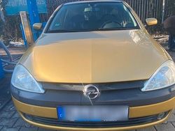 Gold Gebraucht 2002 Opel Corsa Kleinwagen | 1.600 € (Guter Preis)