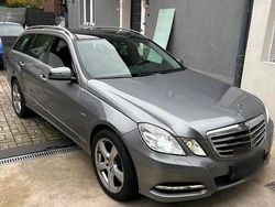 Grau Gebraucht 2012 Mercedes E350 Kombi | 8.200 € (Superpreis)