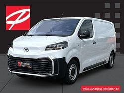 Icewhite Gebraucht 2024 Toyota Proace Van / Kleinbus | 25.786 € (Superpreis)