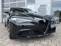 Schwarz Gebraucht 2016 Alfa Romeo Giulia Limousine | 15.990 € (Fairer Preis)