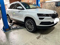 Weiß Gebraucht 2017 Skoda Karoq Style SUV | 18.900 € (Guter Preis)
