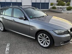 Grau Gebraucht 2008 BMW 320 Kombi | 4.990 € (Fairer Preis)
