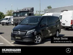 Obsidianschwarz metallic Gebraucht 2022 Mercedes V220 Edition Van / Kleinbus | 42.650 € (Fairer Preis)