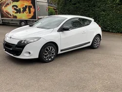 Weiß Gebraucht 2011 Renault Mégane Coupé Dynamique Coupé | 3.950 € (Guter Preis)