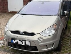 Silber Gebraucht 2009 Ford S-MAX Titanium Van / Kleinbus | 4.899 € (Fairer Preis)