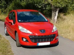 Rot Gebraucht 2011 Peugeot 207 Urban Move Kleinwagen | 3.250 € (Superpreis)
