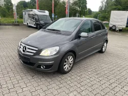 Mercedes B200