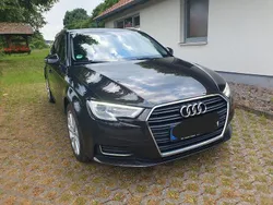 Braun Gebraucht 2017 Audi A3 Sportback Ambiente Limousine | 16.000 € (Guter Preis)