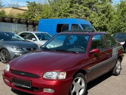 Rot Gebraucht 1998 Ford Escort Coupé | 4.500 € (Teuer)