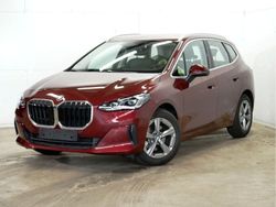 Rot Gebraucht 2024 BMW 218 Active Tourer Performance Van / Kleinbus | 26.940 € (Superpreis)