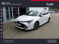 Weiß Gebraucht 2021 Toyota Corolla Limousine | 22.400 € (Guter Preis)