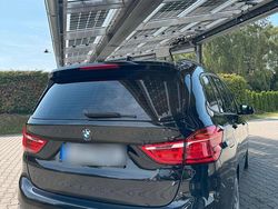 Schwarz Gebraucht 2017 BMW 220 Gran Tourer Van / Kleinbus | 19.800 € (Teuer)