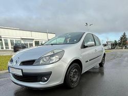 Silber Gebraucht 2006 Renault Clio II Dynamique Limousine | 2.299 € (Fairer Preis)