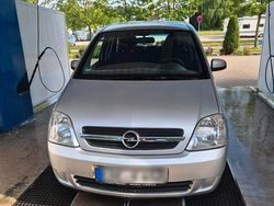 Silber Gebraucht 2005 Opel Meriva Van / Kleinbus | 1.400 € (Guter Preis)