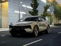 Grau Gebraucht 2025 Lotus Eletre SUV | 117.400 €