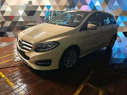 Gebraucht 2015 Mercedes B180 Van / Kleinbus | 6.250 € (Guter Preis)