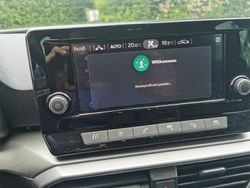 Weiß Gebraucht 2021 Seat Leon FR Limousine | 20.300 € (Guter Preis)
