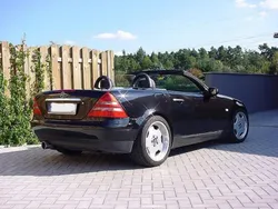Schwarz Gebraucht 2000 Mercedes SLK200 Cabrio | 8.200 €