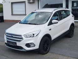 Weiß Gebraucht 2020 Ford Kuga Cool & Connect SUV | 16.290 € (Guter Preis)