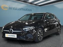 Schwarz Gebraucht 2023 Mercedes A180 Limousine | 24.749 € (Guter Preis)