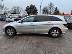 Silber Gebraucht 2008 Mercedes R320 AMG line Van / Kleinbus | 8.500 € (Fairer Preis)