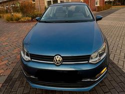 Blau Gebraucht 2014 VW Polo Kleinwagen | 6.350 €