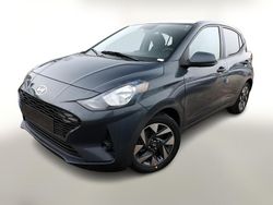 Aurora gray metallic Neu 2025 Hyundai i10 Trend Kleinwagen | 17.971 € (Fairer Preis)