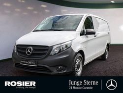 Weiss / arktikweiss Gebraucht 2022 Mercedes Vito Van / Kleinbus | 28.155 € (Guter Preis)