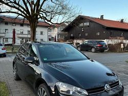 Schwarz Gebraucht 2014 VW Golf VII Kombi | 10.500 € (Etwas zu teuer)