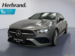 Metalliclack mountaingrau Gebraucht 2022 Mercedes CLA200 AMG line Coupé | 31.490 € (Guter Preis)
