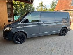 Grau Gebraucht 2016 VW Transporter Van | 14.800 €