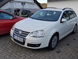 Weiß Gebraucht 2007 VW Golf V Limousine | 1.800 € (Fairer Preis)