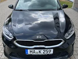 Schwarz Gebraucht 2020 Kia Ceed Edition 7 Limousine | 13.250 € (Fairer Preis)