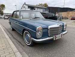 Blau Gebraucht 1974 Mercedes 230 Limousine | 14.999 €