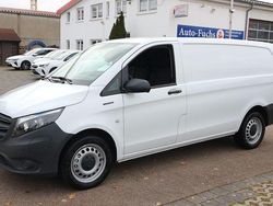 Weiß Gebraucht 2023 Mercedes e-Vito Van / Kleinbus | 25.500 € (Guter Preis)