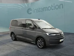 Grau Gebraucht 2022 VW T7 Van | 56.900 € (Etwas zu teuer)