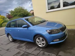 Blau Gebraucht 2018 Skoda Fabia Ambition Kombi | 7.800 € (Guter Preis)