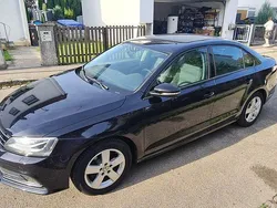 Schwarz Gebraucht 2015 VW Jetta Limousine | 10.900 € (Teuer)