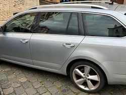 Silber Gebraucht 2016 Skoda Octavia Style Kombi | 14.500 € (Fairer Preis)