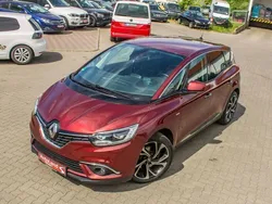 Rot Gebraucht 2017 Renault Grand Scénic IV Bose Edition Van / Kleinbus | 10.999 € (Guter Preis)