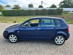 Blau Gebraucht 2003 VW Polo Basis Kleinwagen | 980 € (Guter Preis)