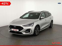 Grau Gebraucht 2025 Ford Focus ST-Line Kombi | 22.785 € (Superpreis)