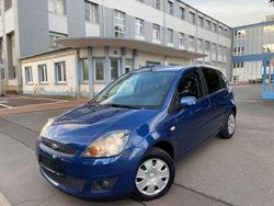 Blau Gebraucht 2007 Ford Fiesta Kombi | 1.650 € (Guter Preis)
